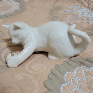 Lenox Porcelain Jewels Cat Figurine With Ball